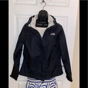 The north face women’s resolve rain jacket black M